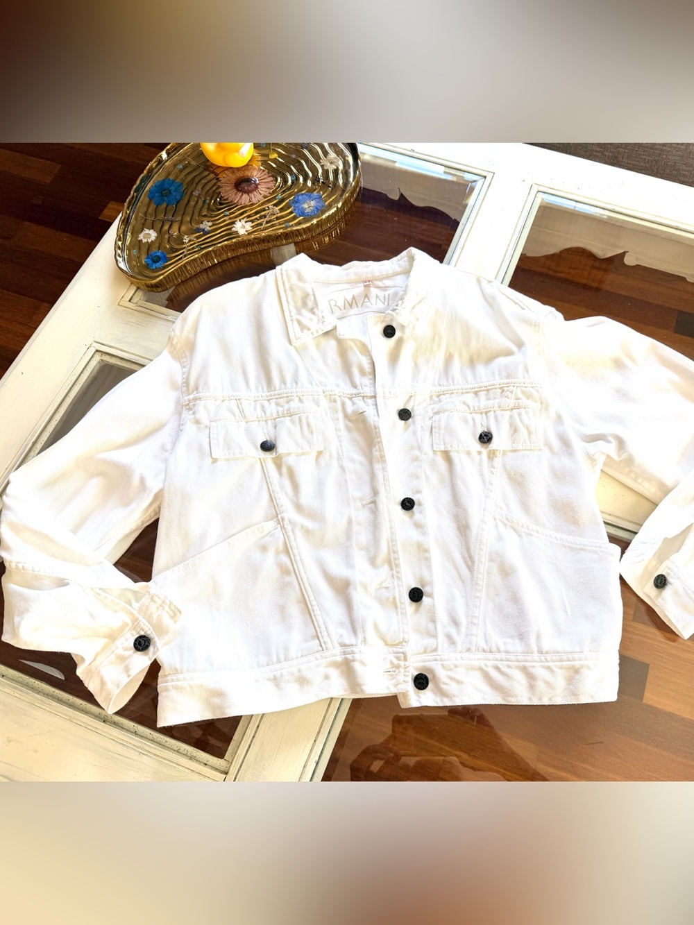 Armani Jeans White Denim Jacket with Sequin Tiger Patch and Multicolor LOVE - Picture 4 of 6